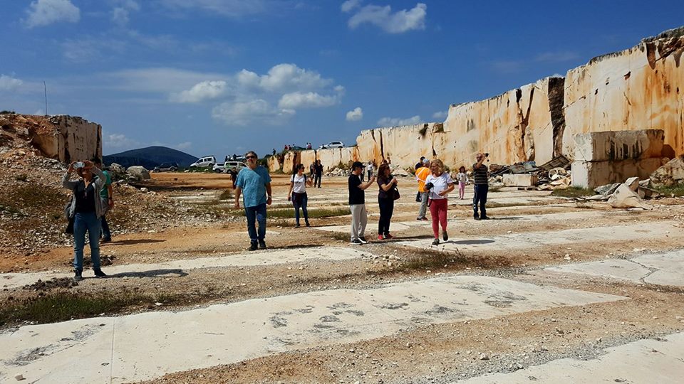 Excursión a las canteras contemporáneas del cerro de las Chozas.